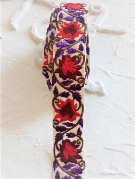 Stoff Bordüre mit Blumenmuster rot violett, 3m
