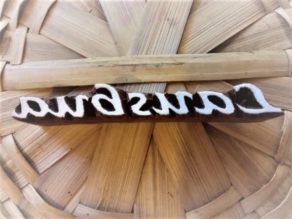 Holzstempel mit Schriftzug "Lausbua"
